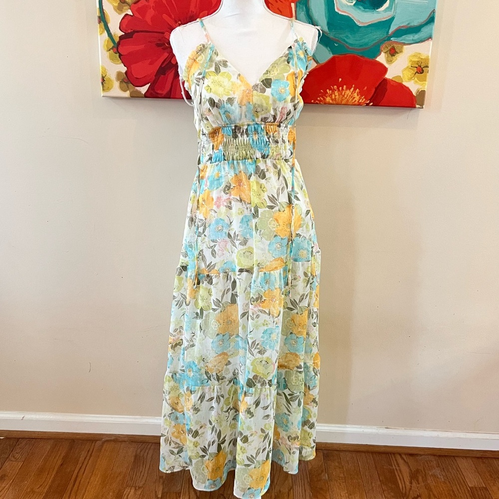 Mystree 𖤓 Floral Maxi Dress Chiffon Material. NWT.